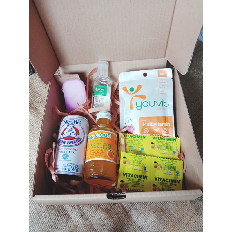 hampers new normal vitamin Shopee Indonesia