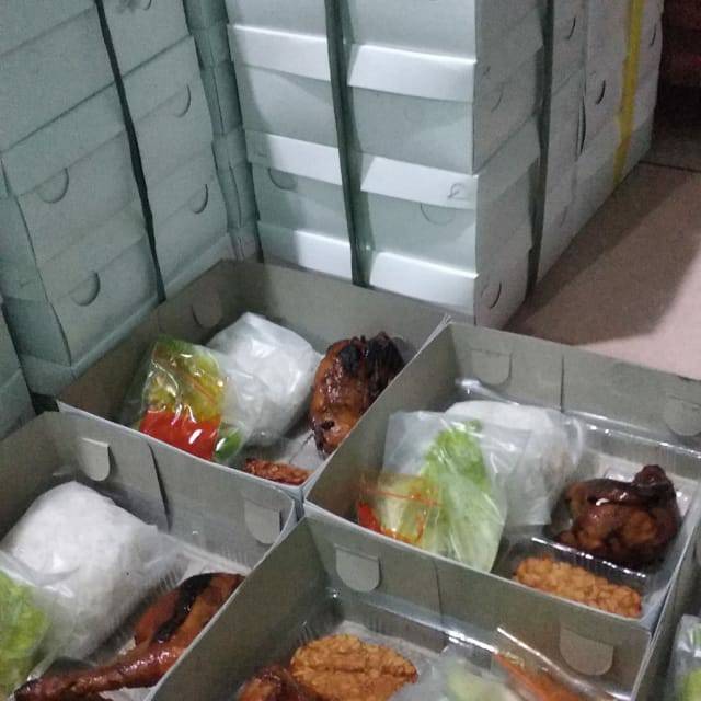 Jual Nasi box ayam bakar mentega Shopee Indonesia