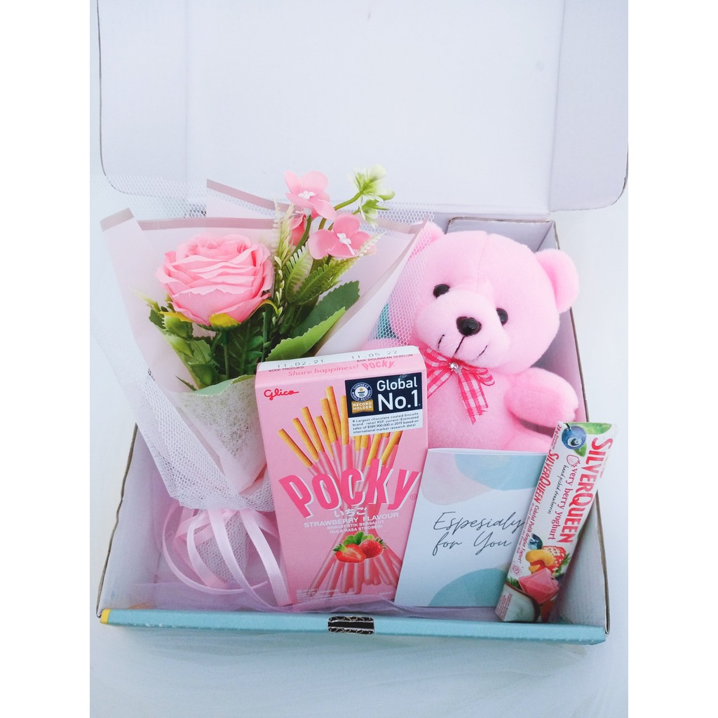 Gift Box Birthday Bunga Rustic Boneka Kado Wisuda Hampers