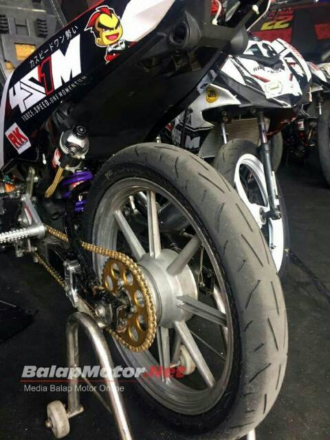 Jual Ban Balap Zeneos 90/80-17 Type Victuro Tubles | Shopee Indonesia