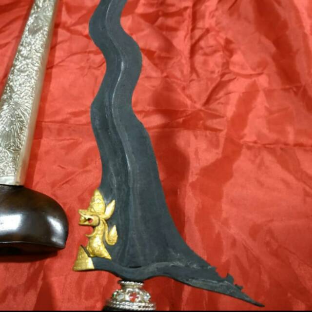 Harga Keris Naga Rojo Terbaru Januari 2022 | BigGo Indonesia