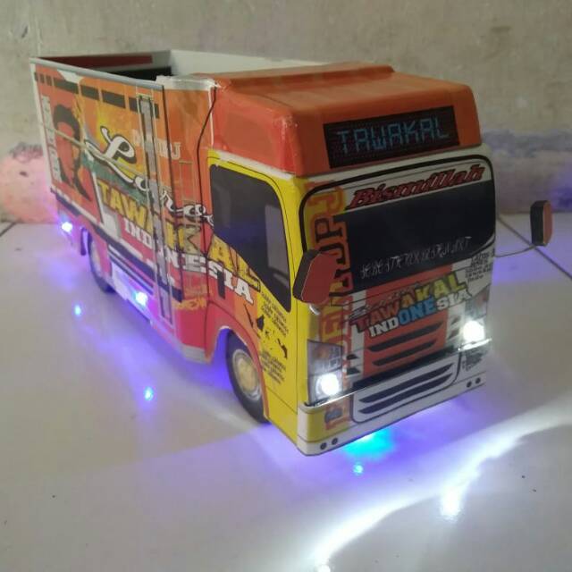 Livery Truk Giga