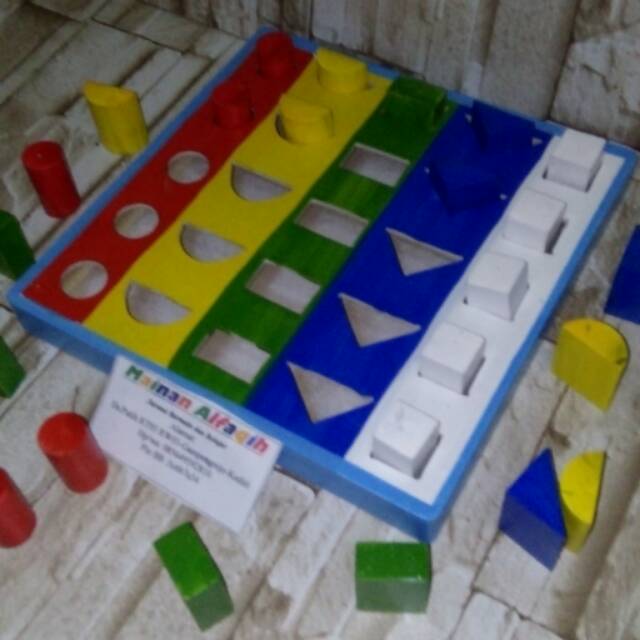 Jual Mainan Edukasi/Mainan Anak Tk/ Mainan Edukatif/ Alat Permainan Edukatif /Mainan Pasak Geometri Warna | Shopee Indonesia