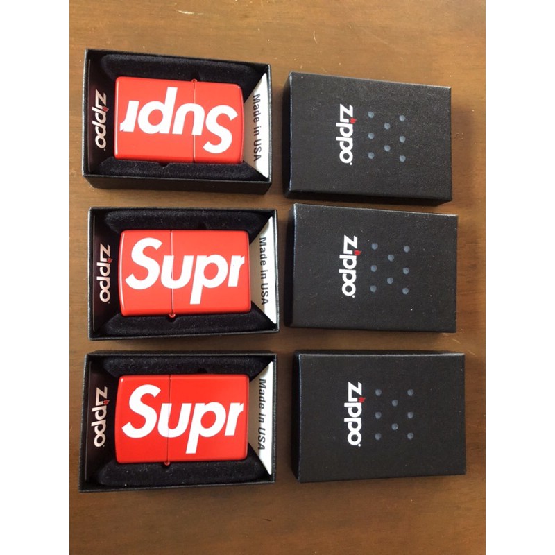 Supreme แท้???? supreme zippo , pocket samurai,supreme ashtray ที่