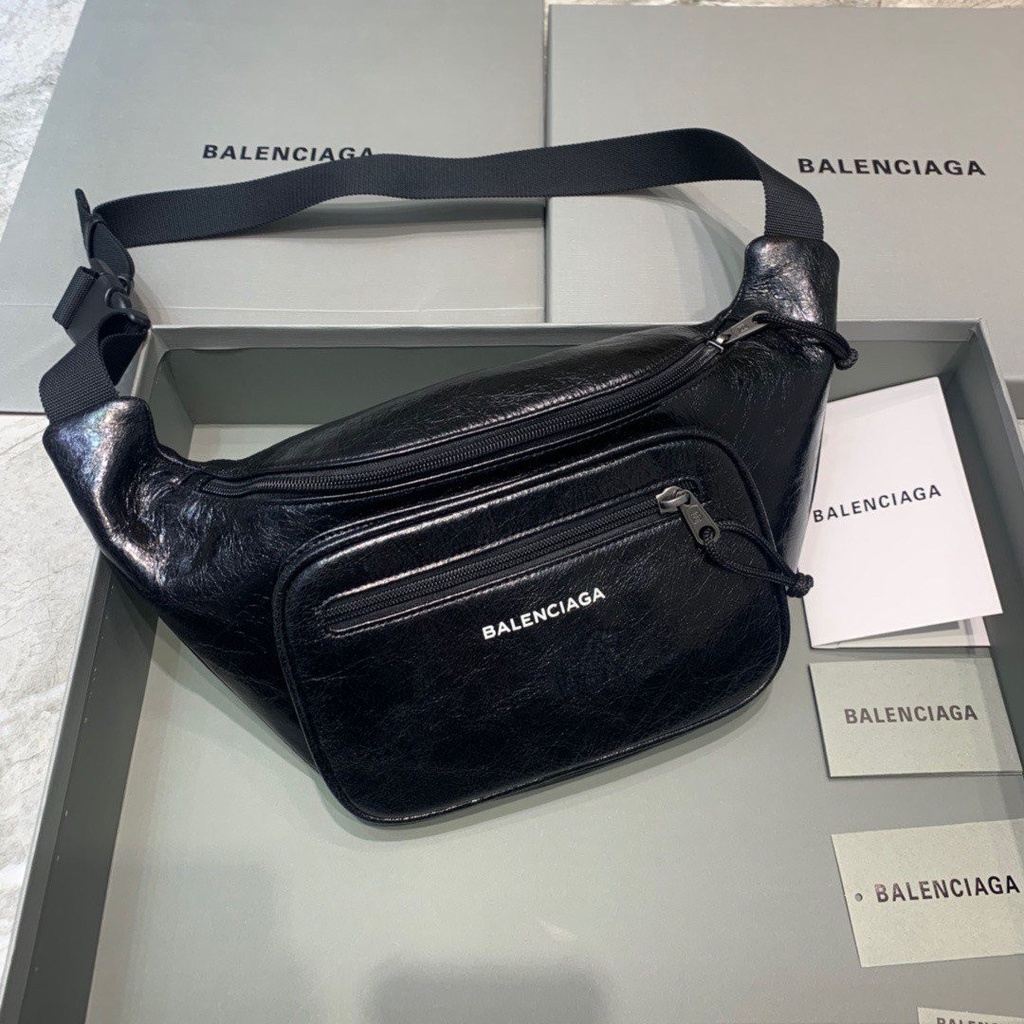 กระเป๋าคาดอกBalenciaga belt bag / Belt Bag / Balenciaga Size 25*5*17