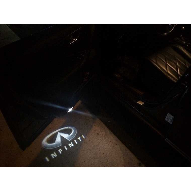 LED ประตูไฟรถยนต์แสงเลเซอร์เงาโลโก้ สำหรับ Infiniti JX35 QX60