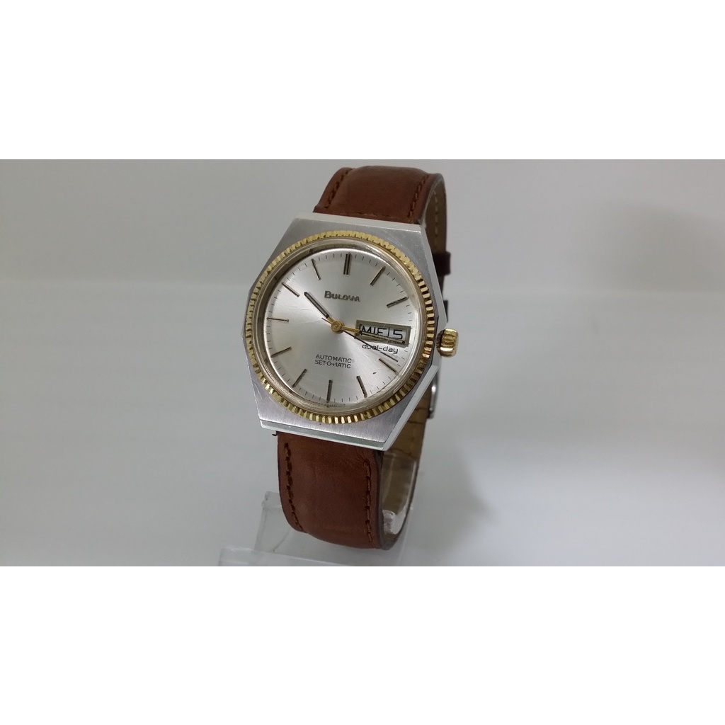 BULOVA MEN'S VINTAGE AUTOMATIC DUALDAY 17 JEWELS MADE IN GERMANY 36 MM