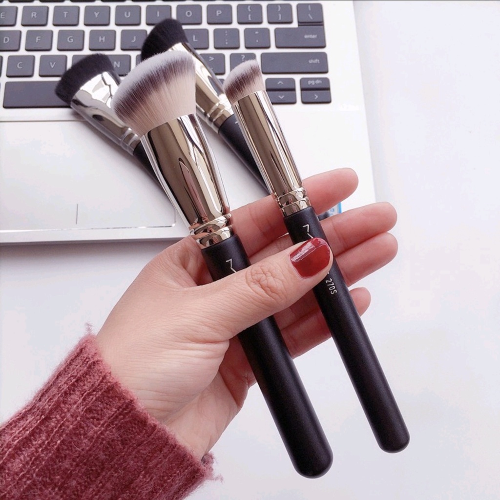 M.A.C แท้/พร้อมส่ง Mac 170 Synthatic Rounded Slant Brush , 270s