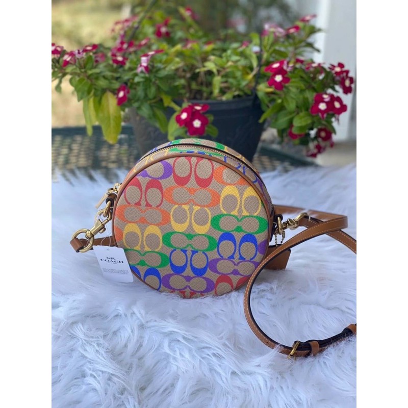 กระเป๋า COACH Circle Crossbody In Rainbow Signature Canvas Style No