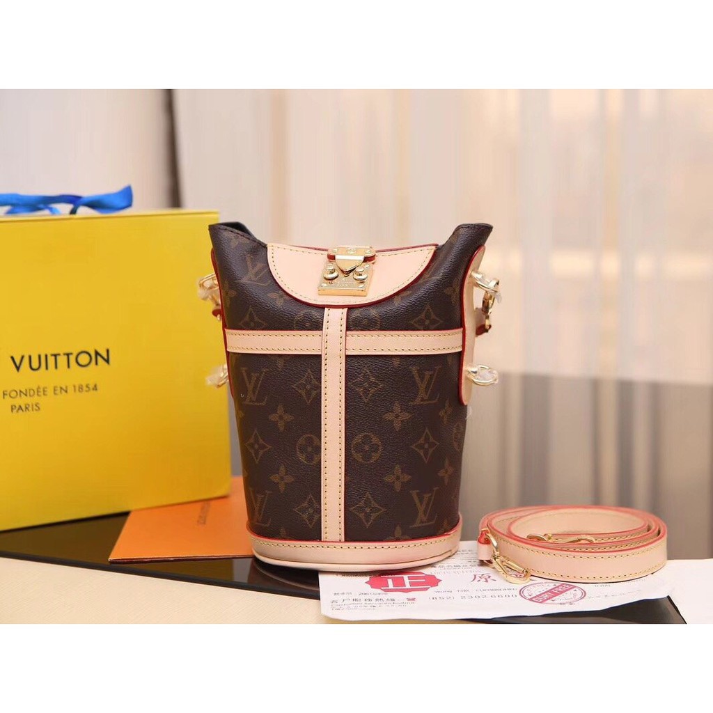 Spot real shot LOUIS VUITTON/Louis Vuitton Duffle handbag LV fashion