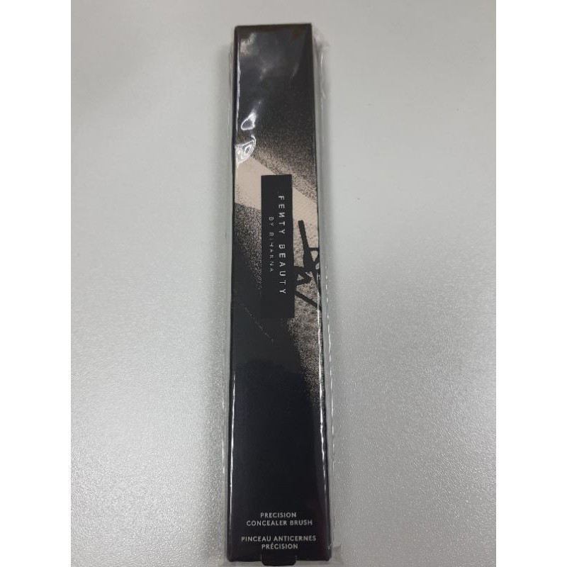 Fenty beauty Precision Concealer Brush 180 sutidatangam ThaiPick