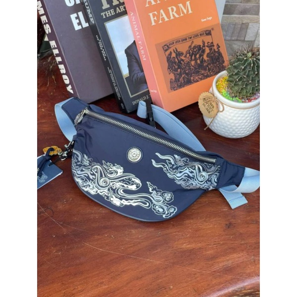 KIPLING X YONGLE PALACE COLLECTION มีให้เลือกทั้งหมด 4 แบบ 4 สไตล์