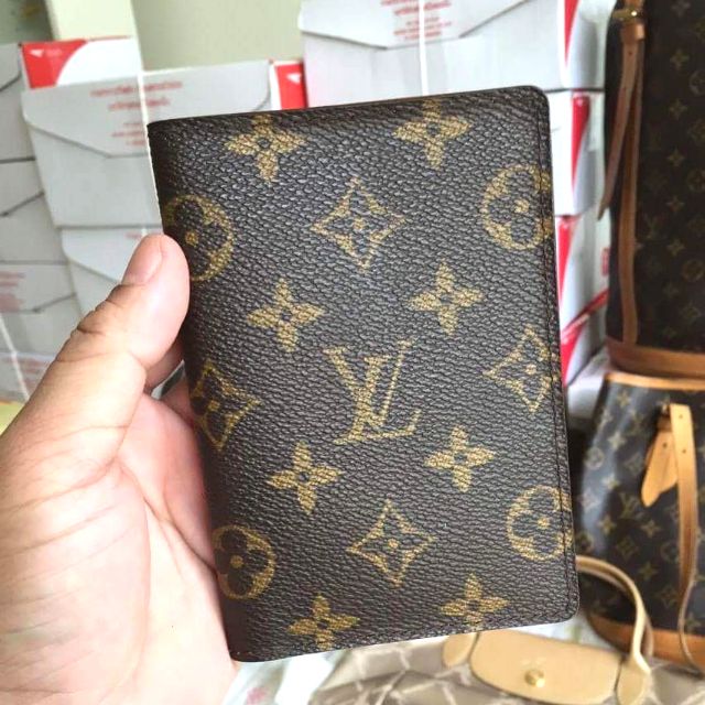 แท้ พร้อมส่ง LV agenda passport cover plainvanilla ThaiPick