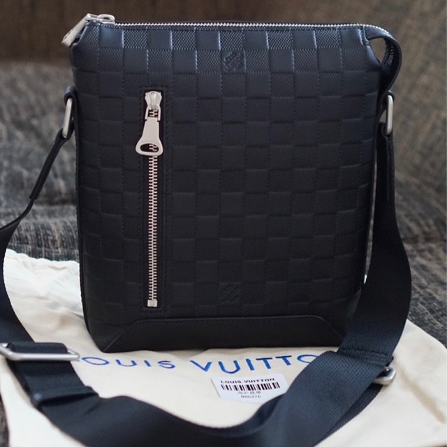Lvกระเป๋าสะพายผู้ชาย หลุยส์ วิตตอง Louis Vuitton bag หนังแท้💯 Shopee
