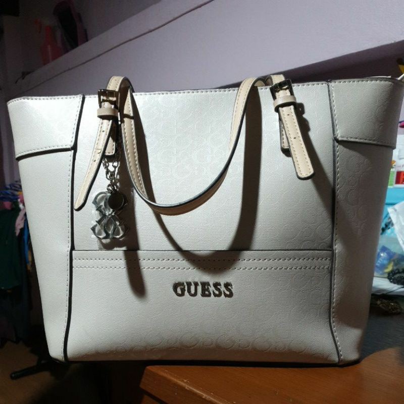 กระเป๋าสะพาย ผู้หญิง GUESS Shopee Thailand