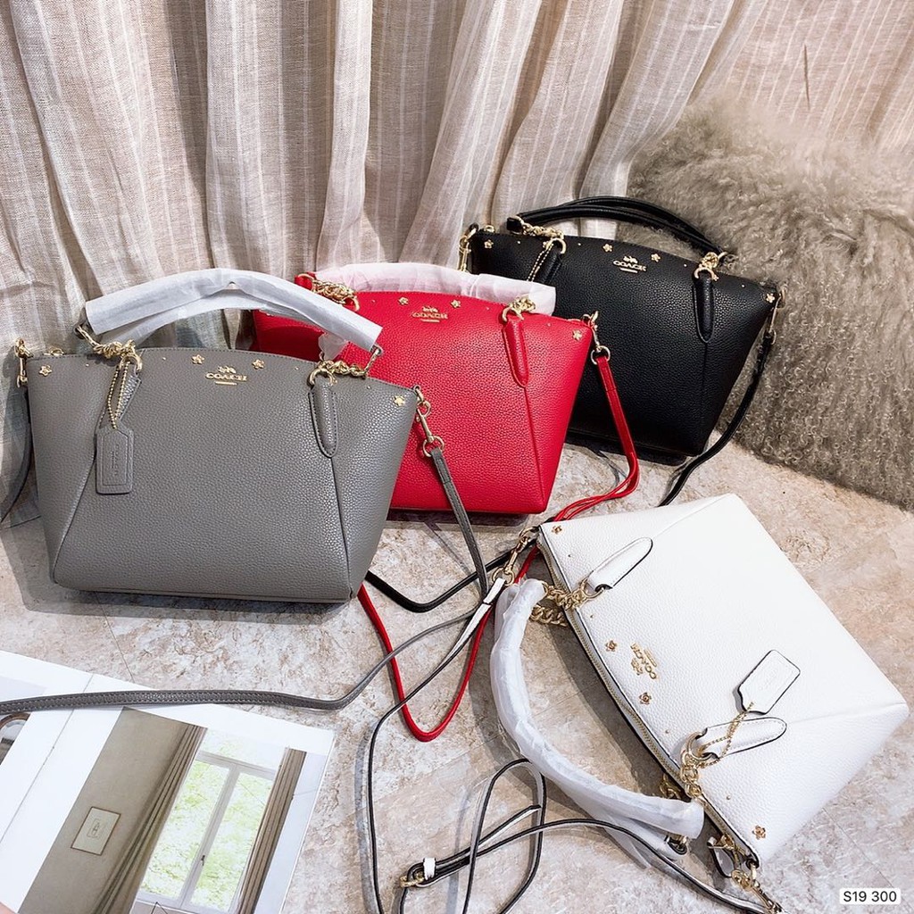 [High Quality] COACH Coach Bag Waterproof and Scratchresistant Leather Diana Bag Coach Handbag