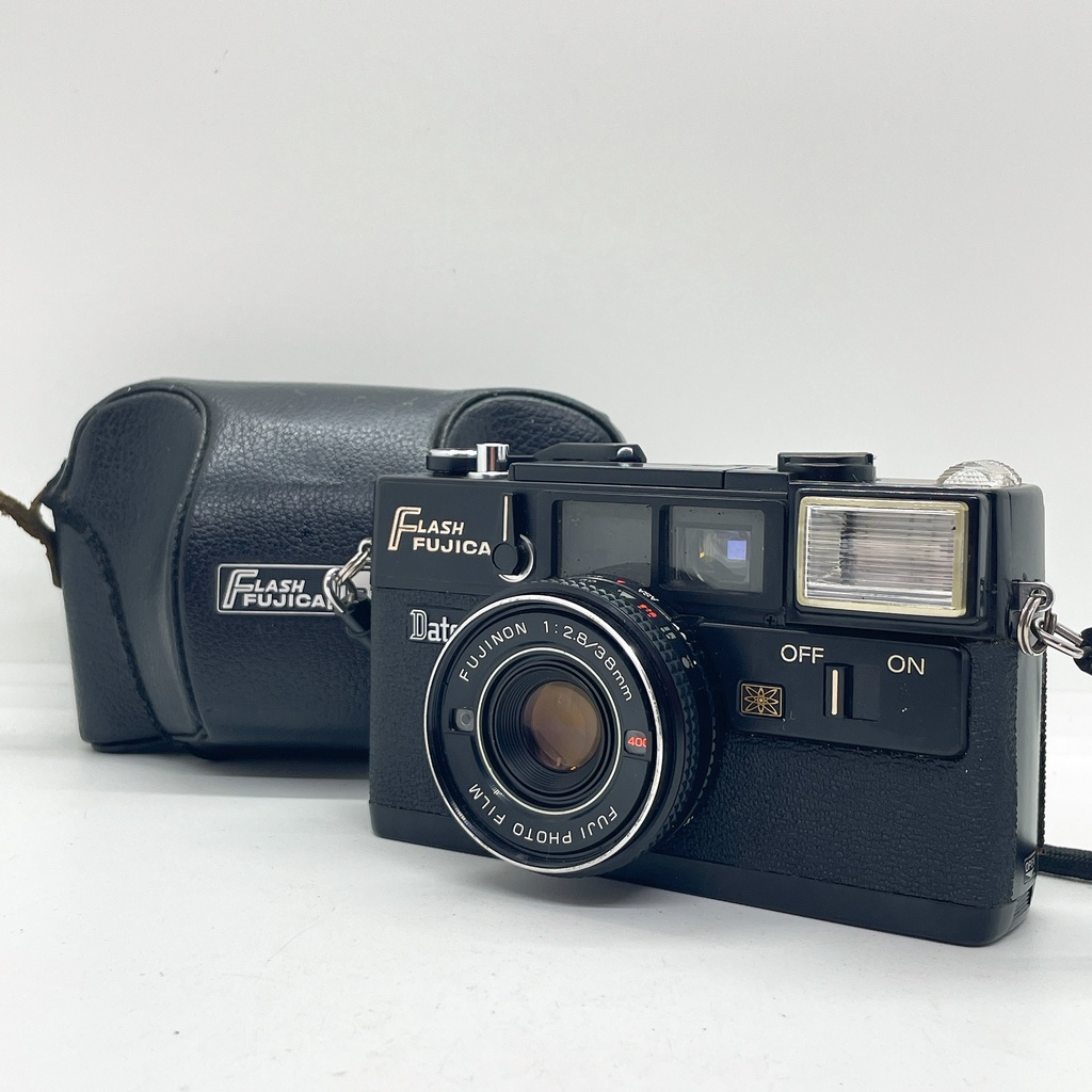 NEAR MINT Fujifilm Flash Fujica Date Point Shoot 35mm Film Camera From