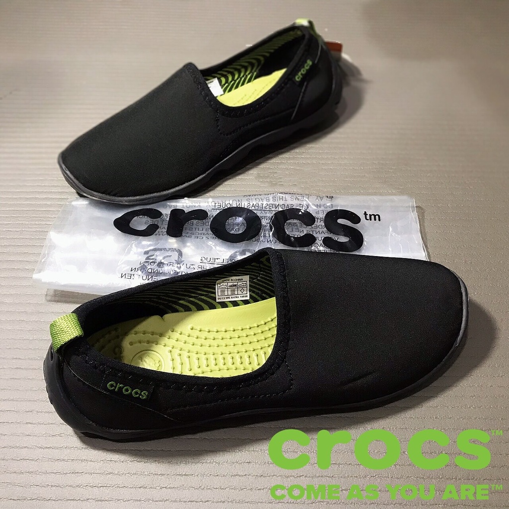 รองเท้าสลิปออน Crocs Duet Busy Day Skimmer Ladies Trainers สีสวยสดใส