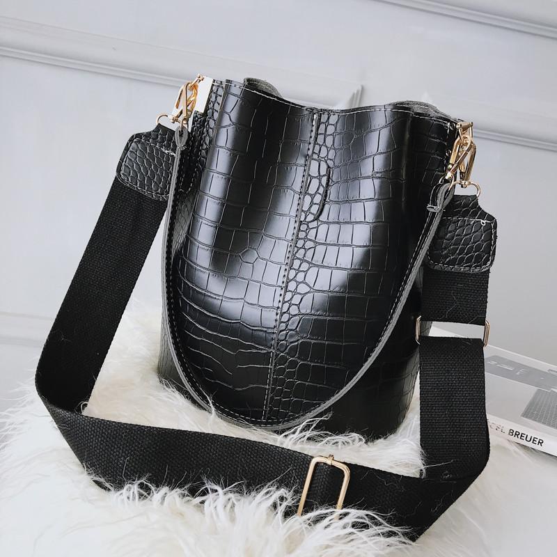 New 2020 European style Women's Handbags Leisure Bucket Bags Female