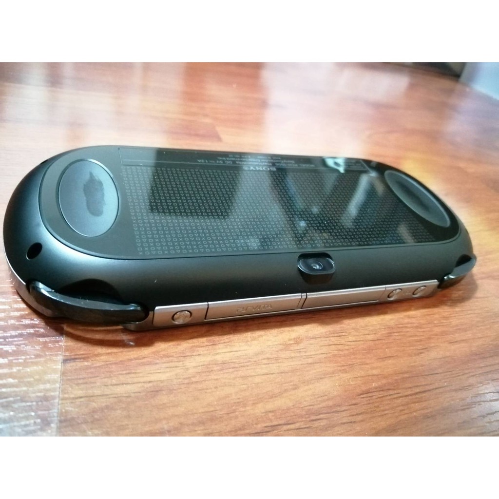 PS Vita รุ่น 1000 จอ OLED สายมืด 32G แปลงแล้ว พร้อมลง (PKGj