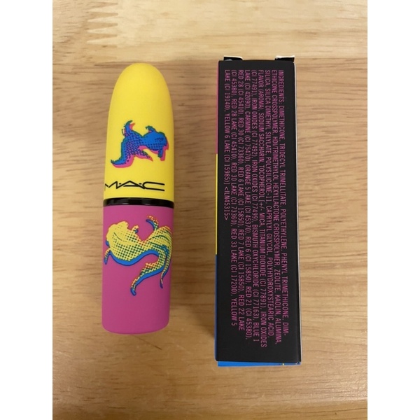 Powder kiss lipstick แบรนด์ M.A.C สี luck be a lady beridian ThaiPick