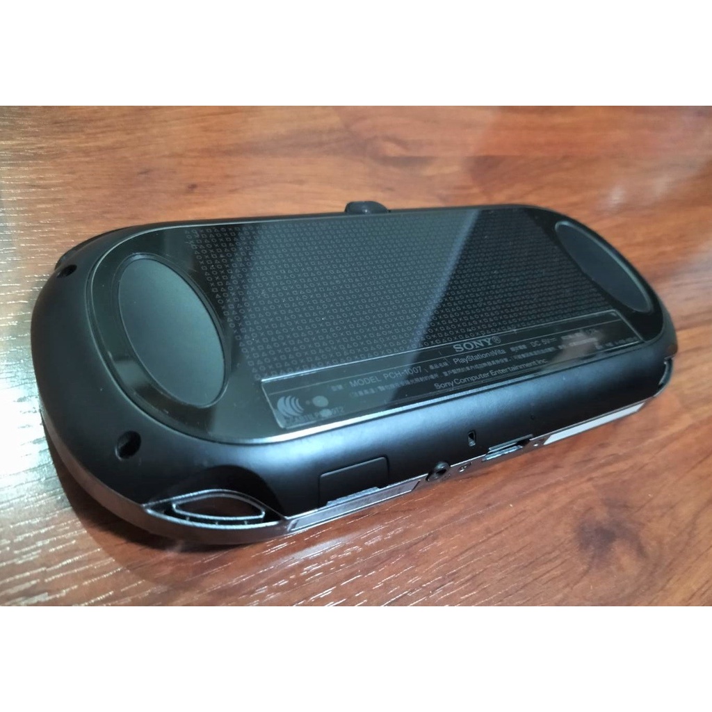 PS Vita รุ่น 1000 จอ OLED สายมืด 64G แปลงแล้ว พร้อมลง (PKGj