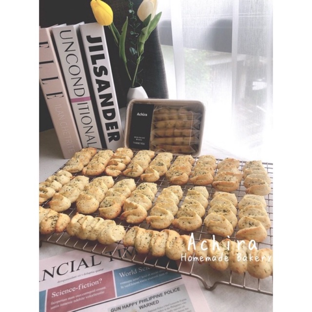 Achira Garlic Parmesan Cheese Cookies คุ้กกี้กระเทียมพาเมซานชีส