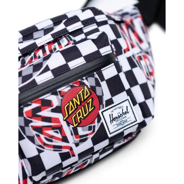 พร้อมส่ง Herschel x santacruz skateboard dodchecker streethstrore