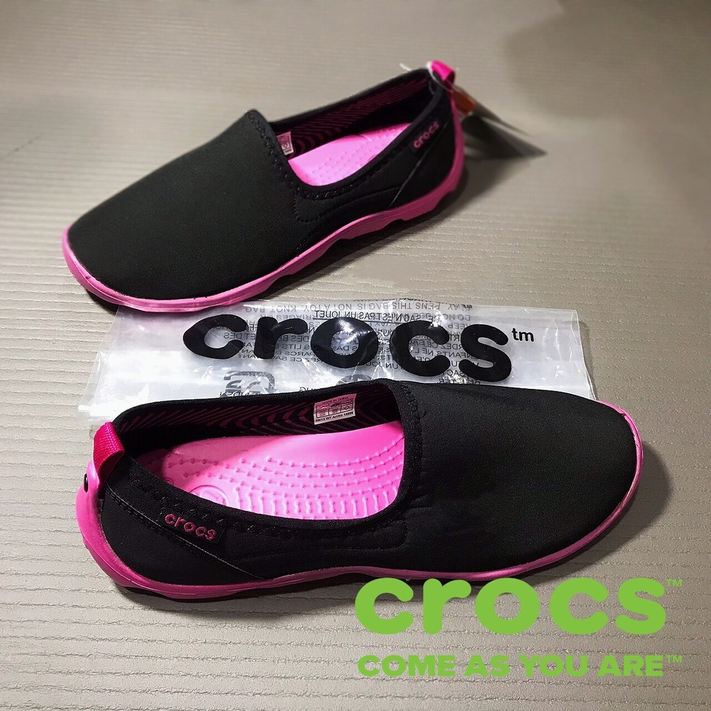 รองเท้าสลิปออน Crocs Duet Busy Day Skimmer Ladies Trainers สีสวยสดใส