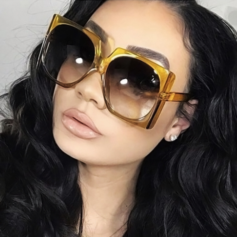 New Trend Big Thick Frame Square Sunglasses Ladies Metal Hinge PC Frame