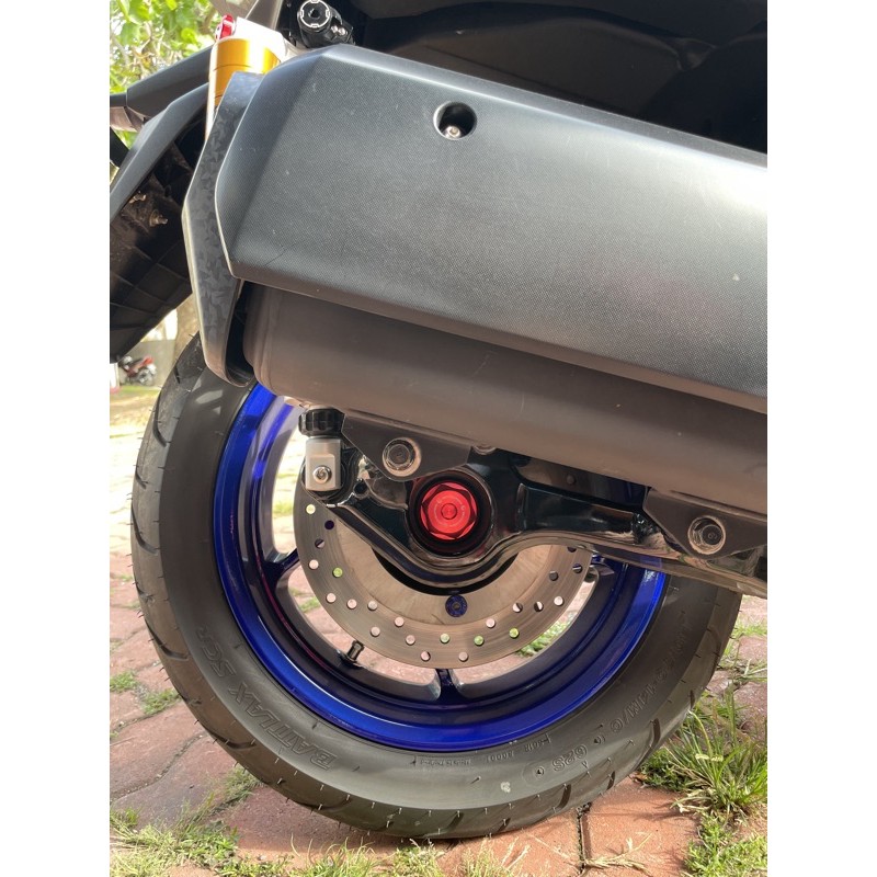 YAMAHA XMAX & HONDA FORZA300 REAR WHEEL NUT COVER Shopee