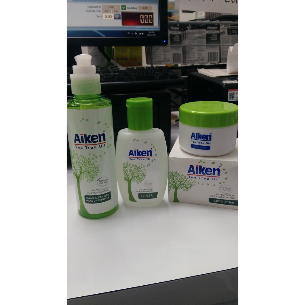 Aiken Set ( Facial Cleanser and Make Up Remover + Toner + Moisturiser