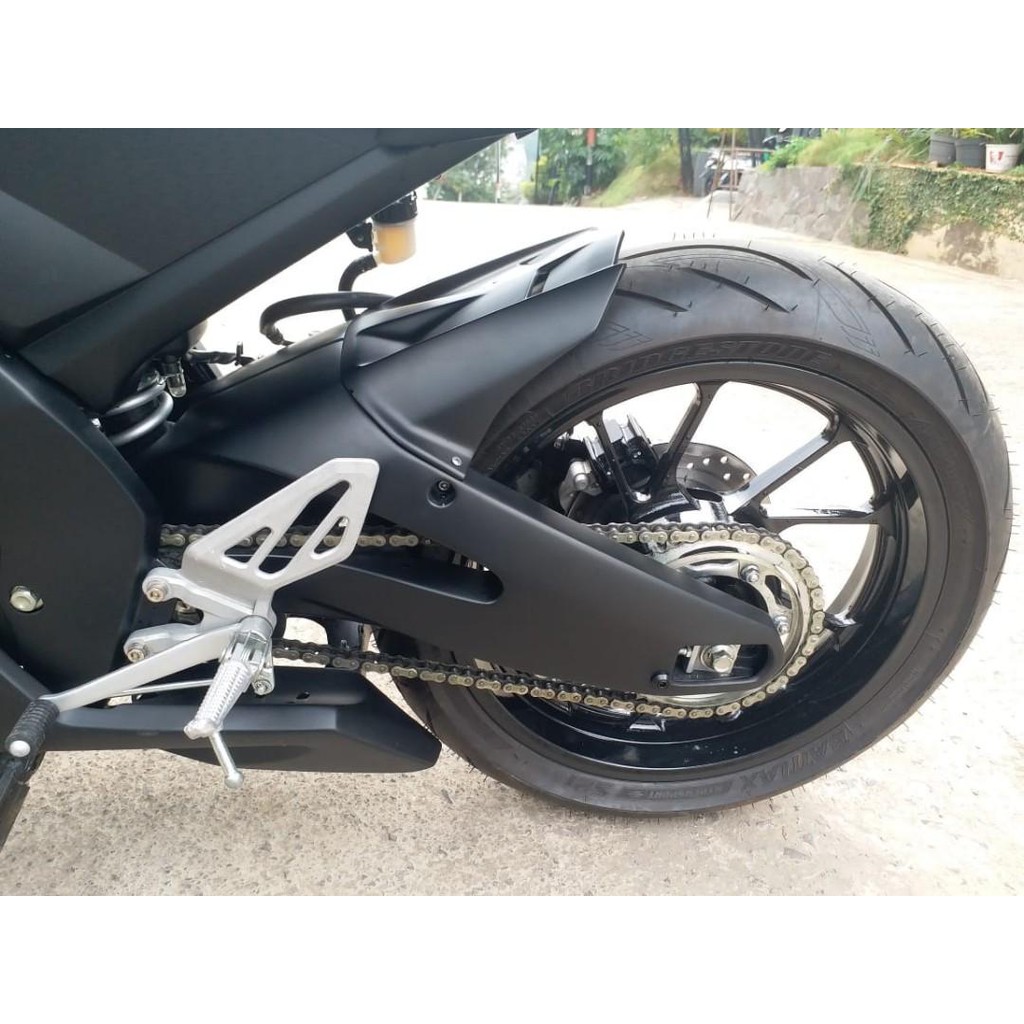 YAMAHA R15 V3 REAR HUGGER ARM COVER MODEL R6 SWING ARM COVER ARM