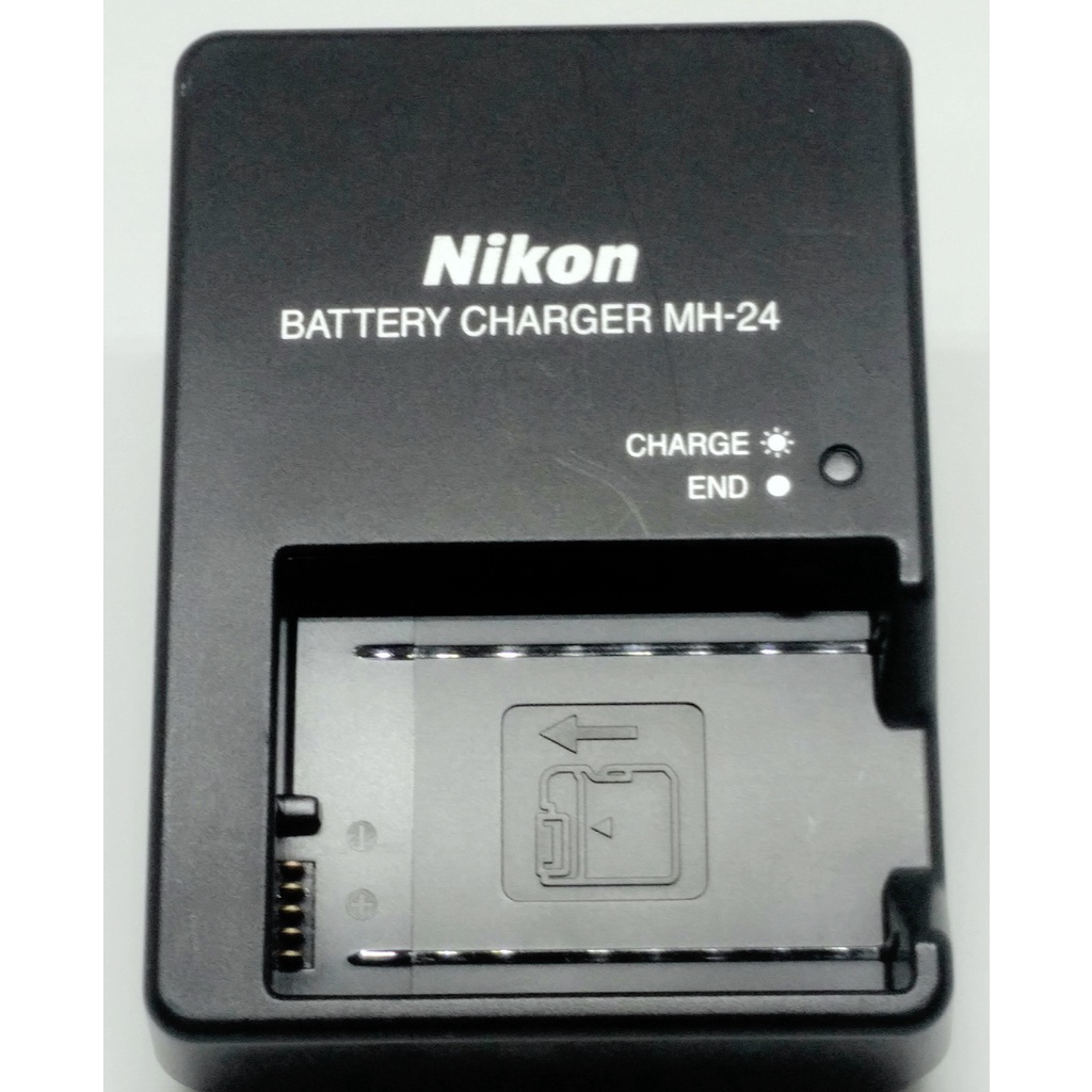 Nikon MH24 Battery Charger For D3100/3200/5100/5200/7000/7100 ( Used