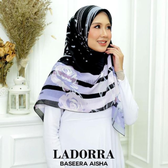 TUDUNG BAWAL LADORRA RTW JUN 2020 BASEERA AISHA (WARNA TANAHBLUE BLACK