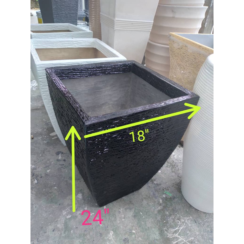 Pasu Fiibreglass Saiz 18"x18" x24" (46x46x61cm tinggi ) Fibreglass pot