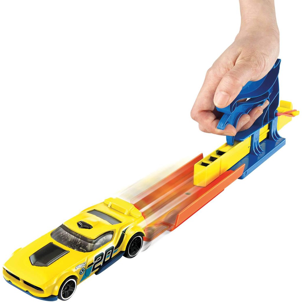 Hot Wheels Pocket Launcher Playset with Car (Blue) FTH84