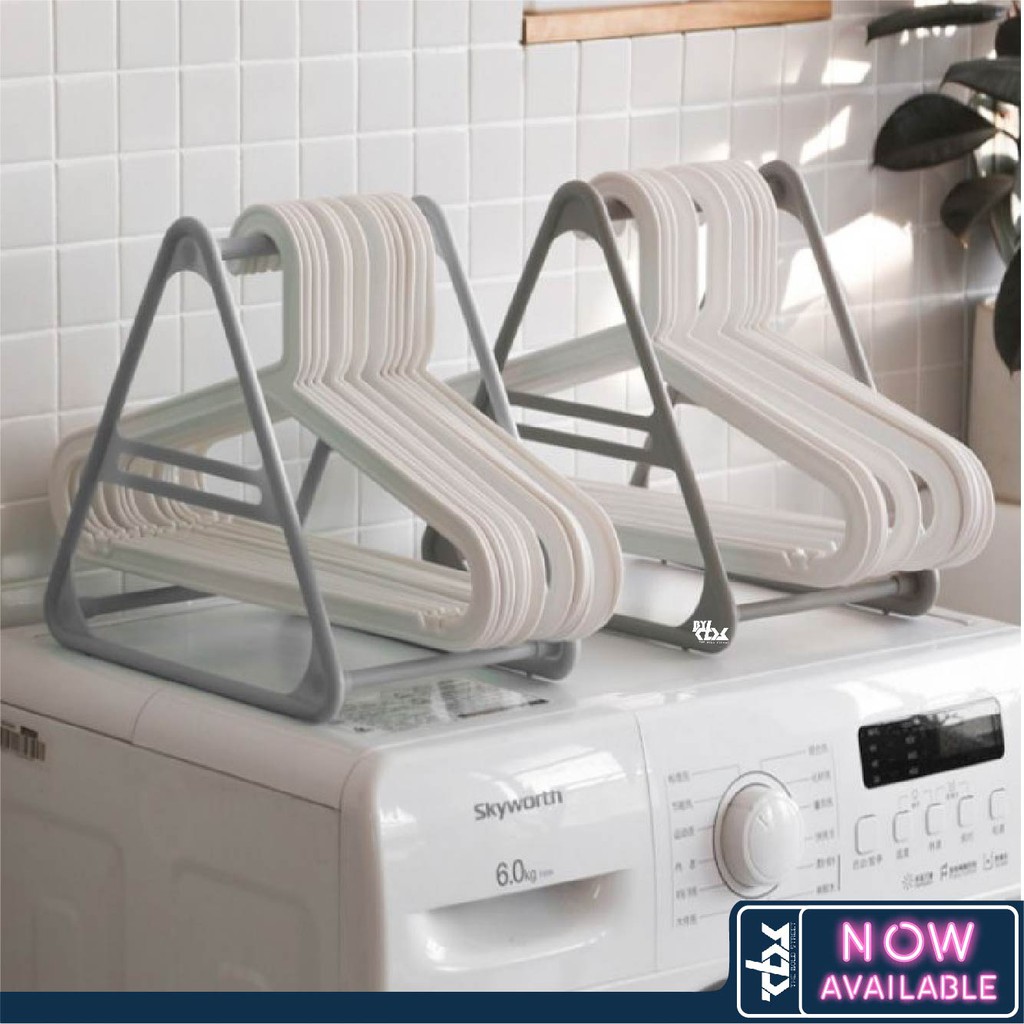 Korea Portable Plastic Hanger Holder Finishing Frame Rack Home Storage Rack Organizer Stand