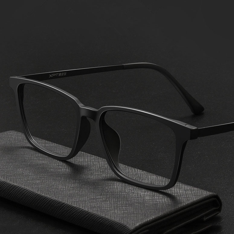 Ultralight TR90 Glasses Frame Men Pure Titanium Myopia Eyeglasses Retro