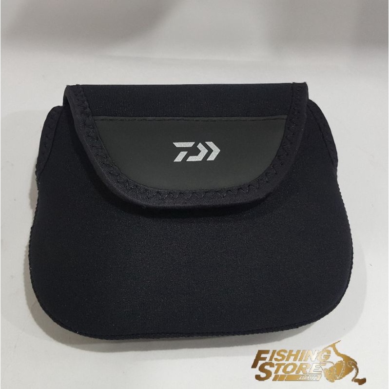 ORIGINAL DAIWA SPINNING REEL COVER. Shopee Malaysia