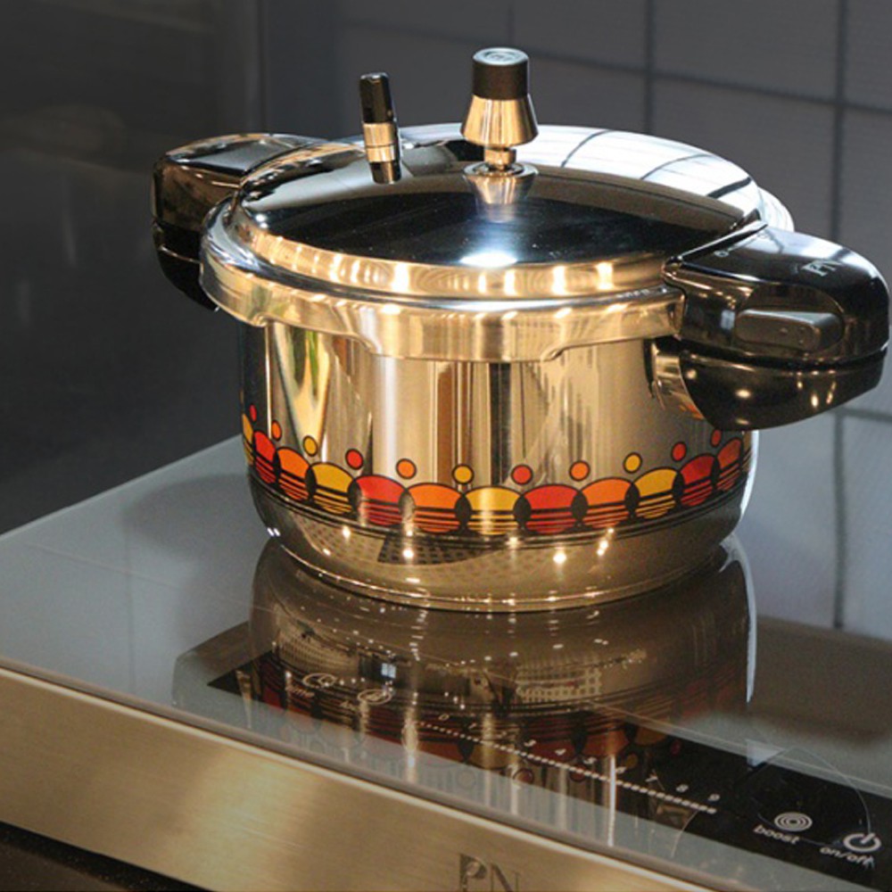 Pressure Cooker Stainless Steel Bottom Threelayer Induction Cooker 2.3