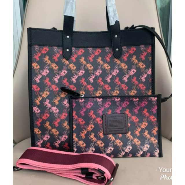 Coach Field Tote With Horse And Carriage Print Shopee Malaysia