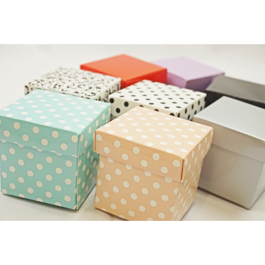 50pcs 5x5x5cm Favor Box With Lid Small Square Gift Box Candy Box Kotak
