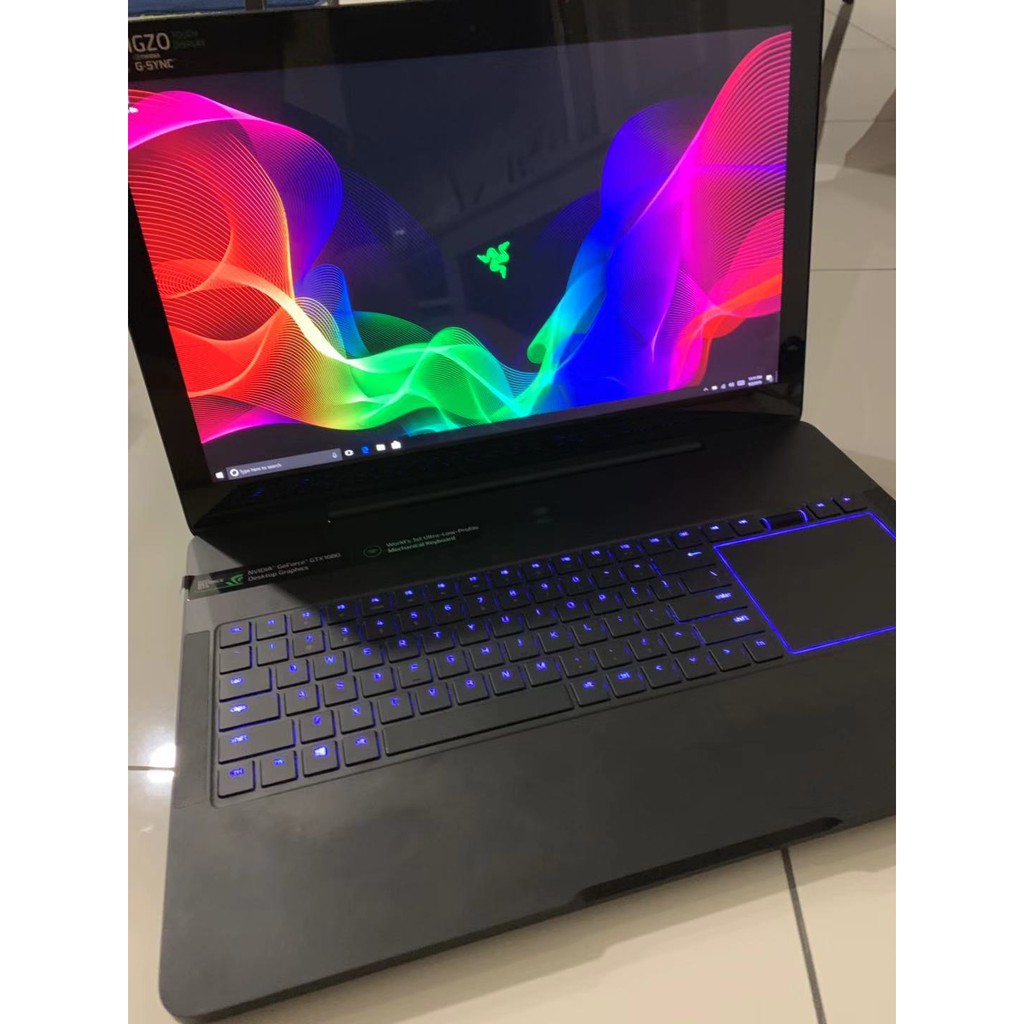 Razer Blade Pro 17 GTX1080 4K SCREEN GAMING LAPTOP