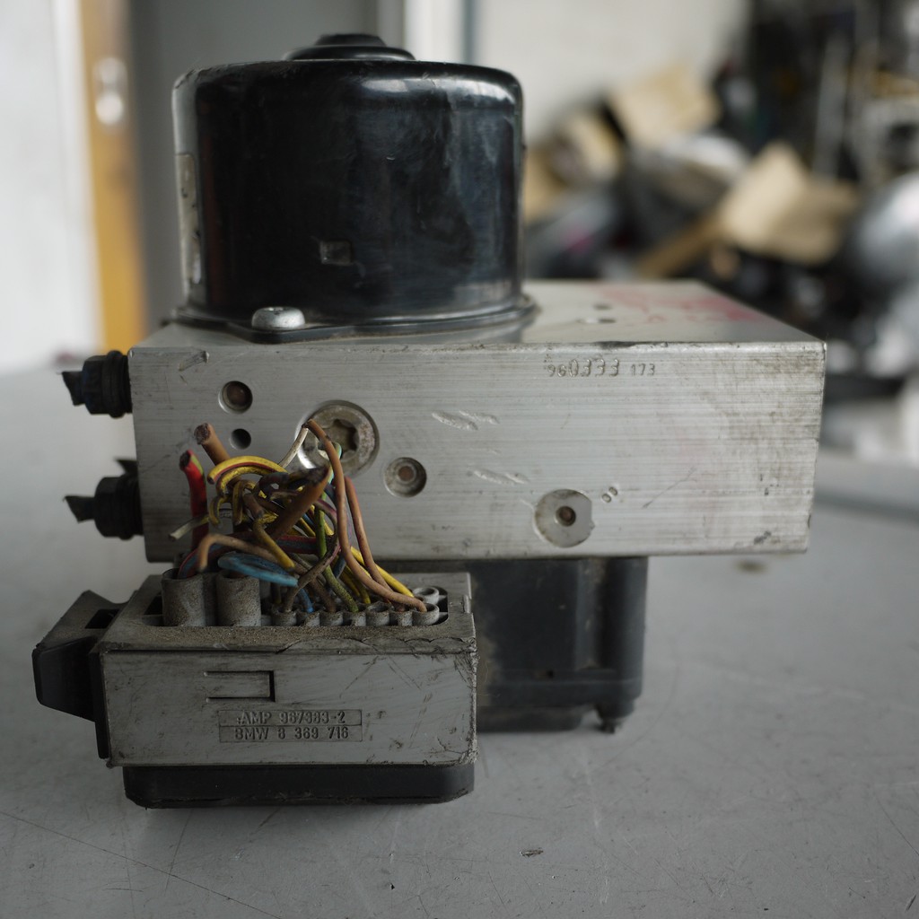 Bmw E36 318i Abs Pump Shopee Malaysia