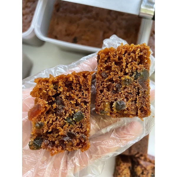Kek Buah Kukus Premium Homemade/Steamed Fruit Cake Premium Shopee