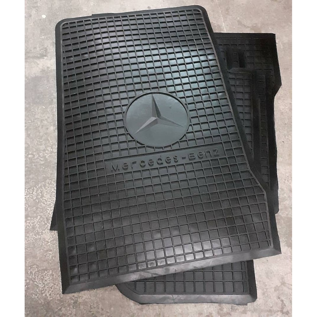 Mercedes Benz EClass W124 Rubber Floor Mat Carpet Set B6630 9072 4 PCS