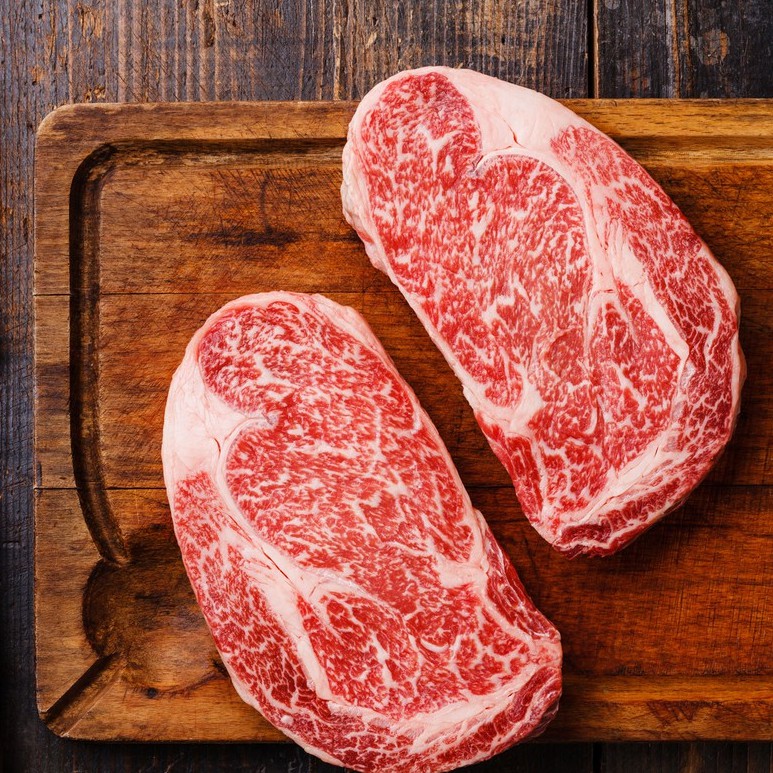 2pcs Wagyu striploin beef steak M9 Shopee Malaysia