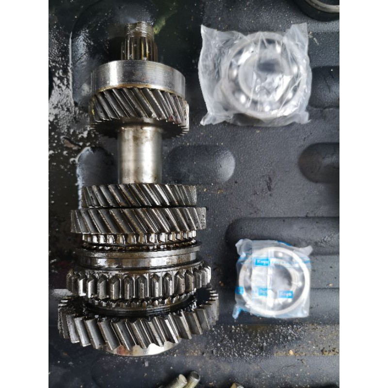 Gear box bearing proton Saga, wira 1.3,1.5 manual (Big or small