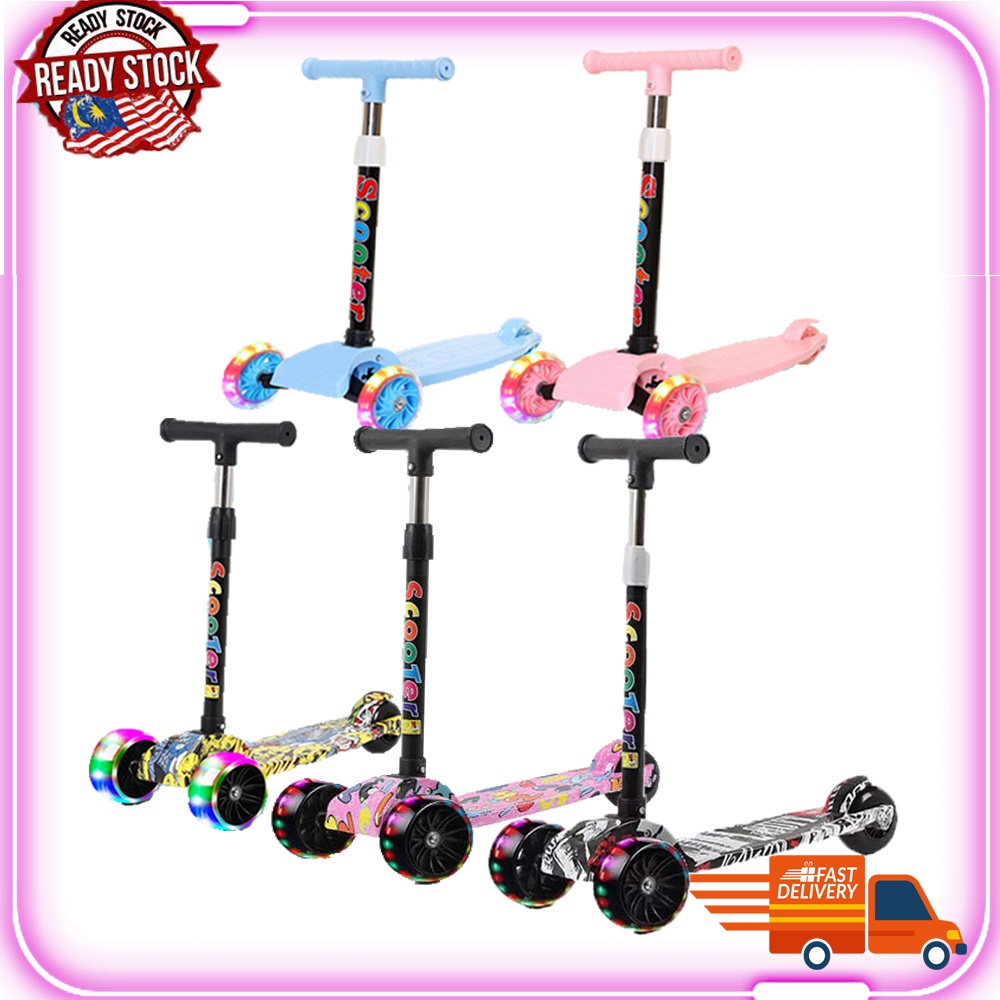 [Ready Stock] Kid Scooter Flashing Wheels Adjustable Heights Good